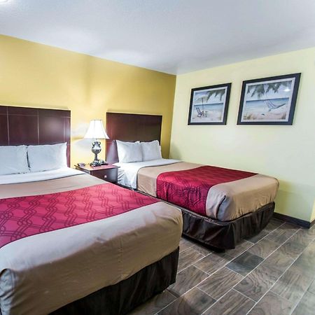 Econo Lodge Cocoa Beach - Near The Port Εξωτερικό φωτογραφία