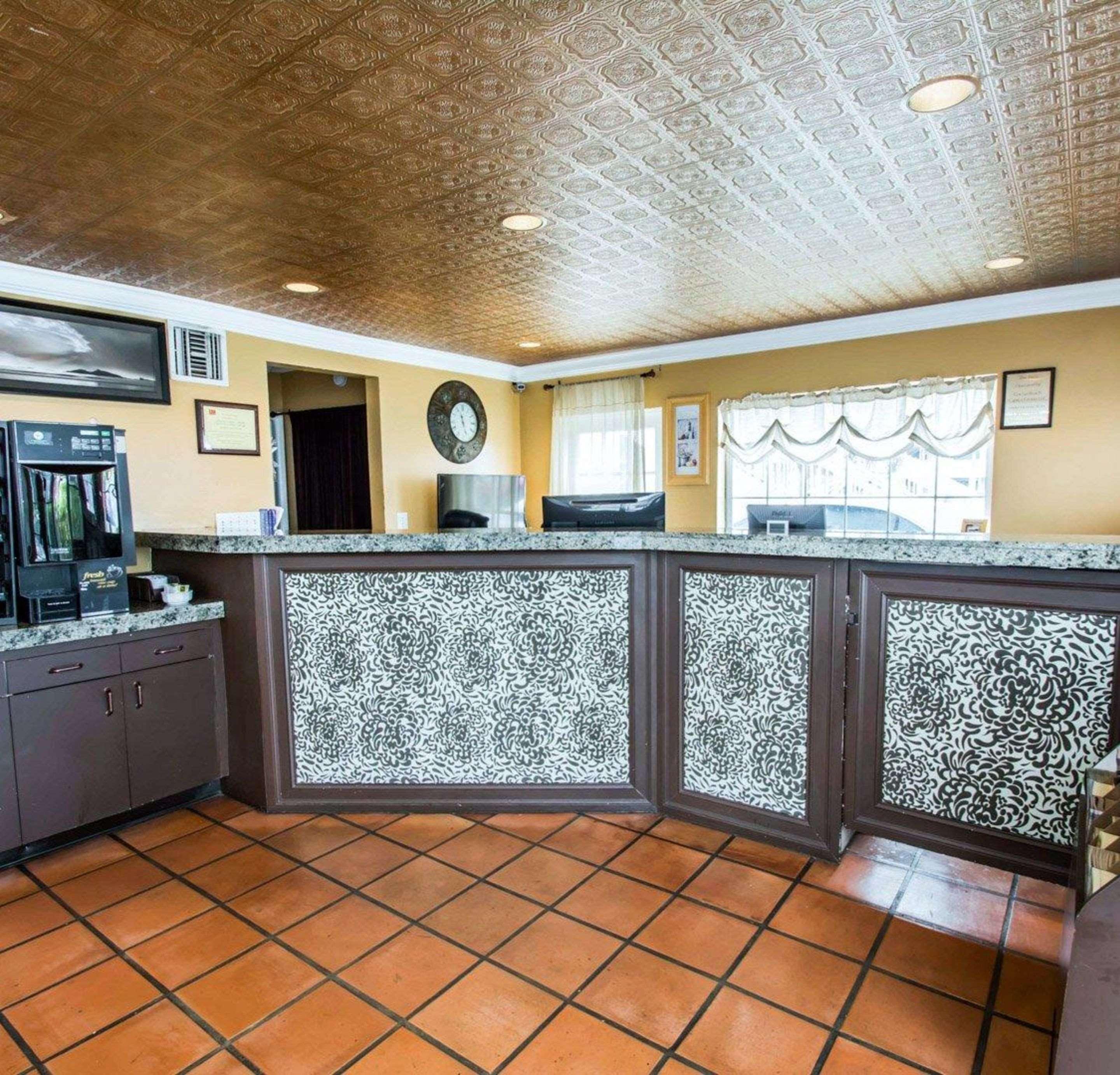 Econo Lodge Cocoa Beach - Near The Port Εξωτερικό φωτογραφία