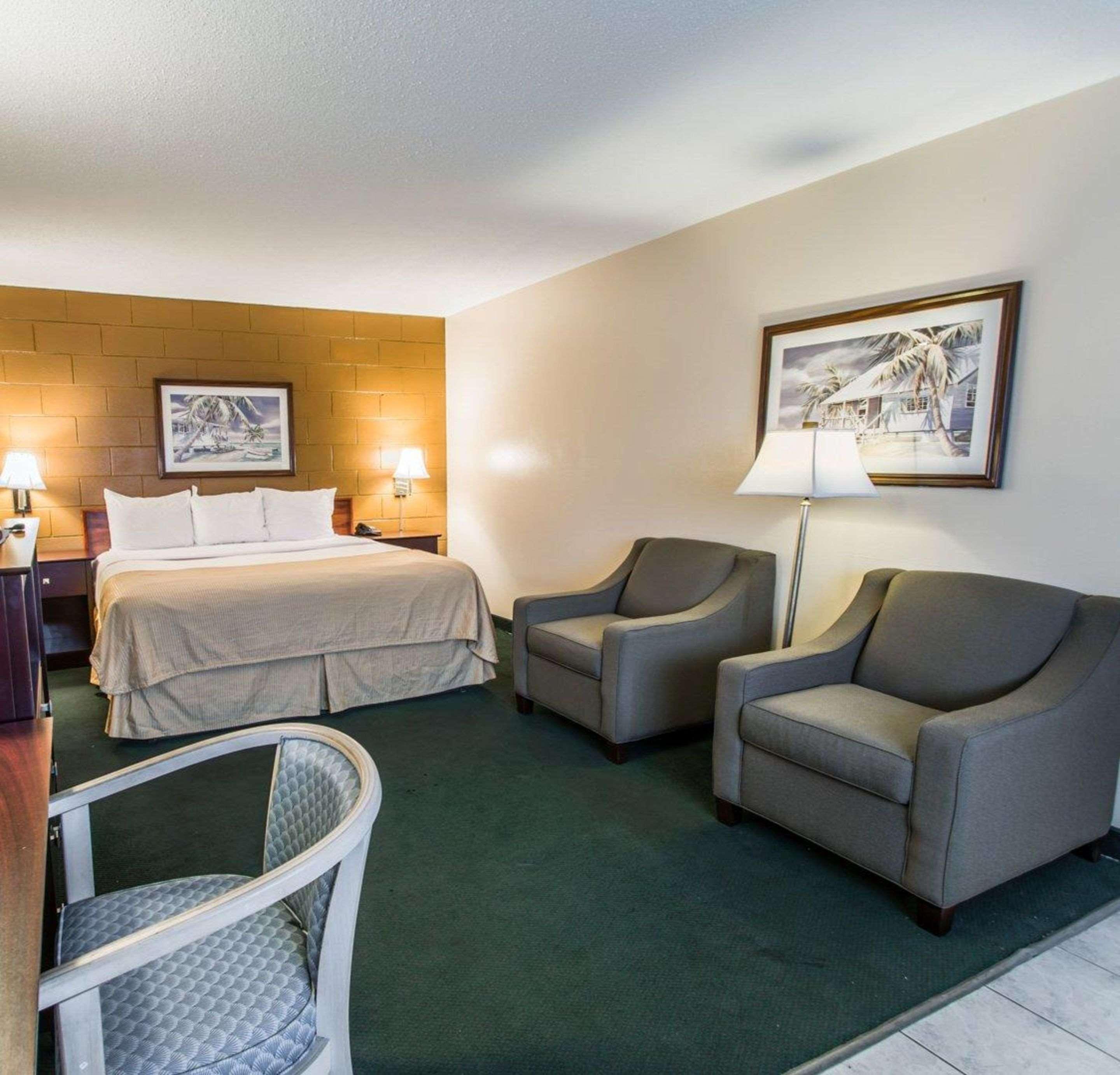 Econo Lodge Cocoa Beach - Near The Port Εξωτερικό φωτογραφία