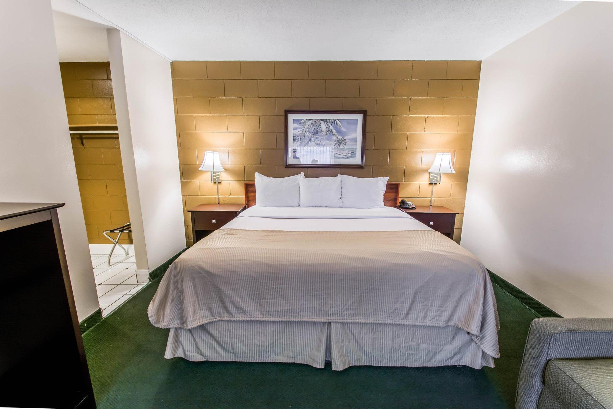 Econo Lodge Cocoa Beach - Near The Port Εξωτερικό φωτογραφία