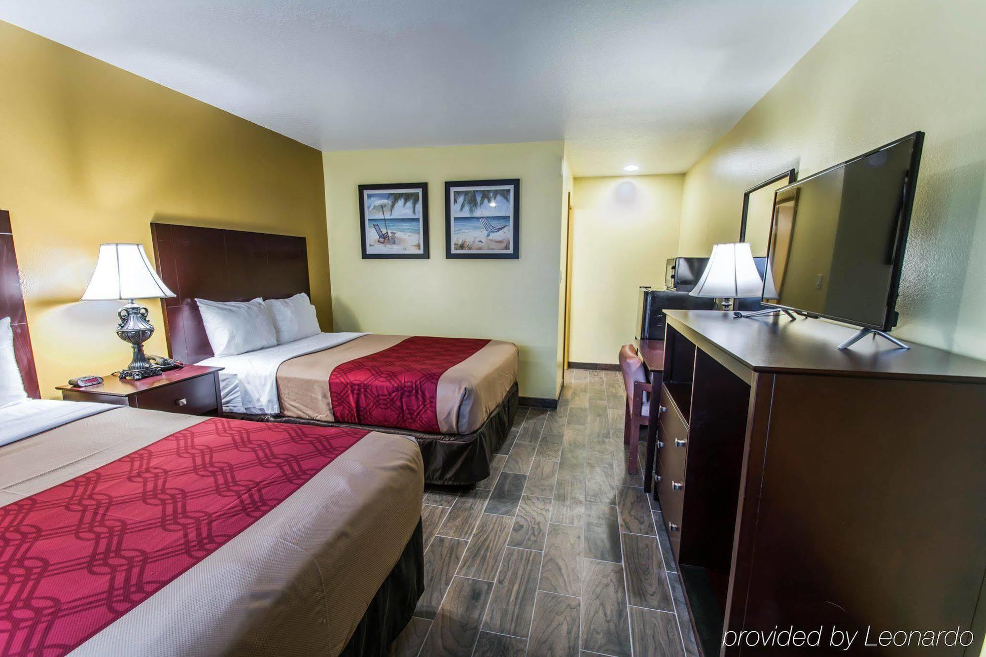 Econo Lodge Cocoa Beach - Near The Port Εξωτερικό φωτογραφία