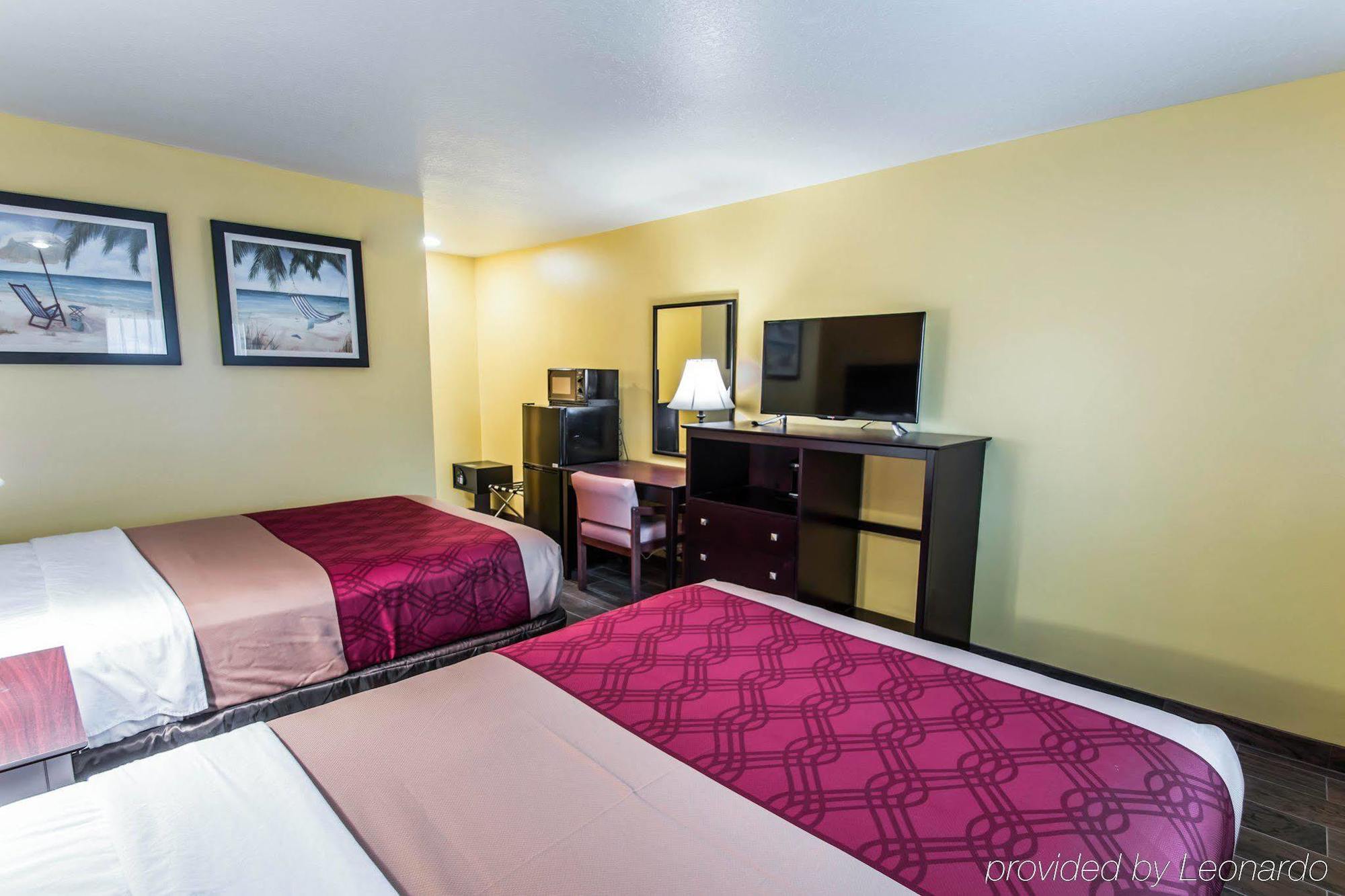Econo Lodge Cocoa Beach - Near The Port Εξωτερικό φωτογραφία